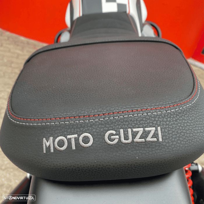 Moto Guzzi V7 STONE TEEN - 6