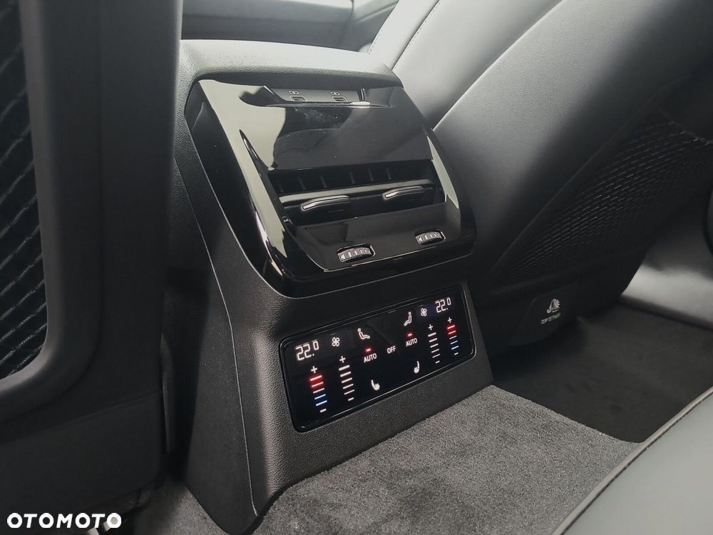 Audi A6 Allroad - 22