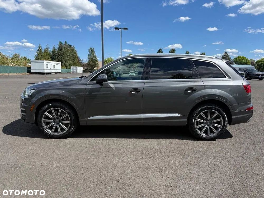 Audi Q7 3.0 TFSI Quattro Tiptr - 2
