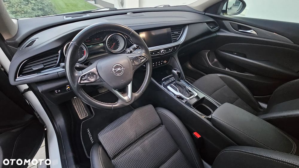 Opel Insignia 2.0 CDTI Edition - 10