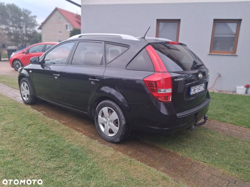 Kia Ceed 1.4 CVVT ISG Spirit - 3