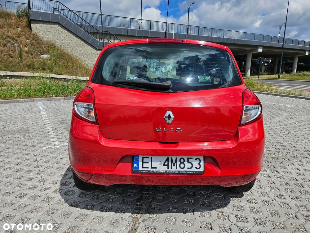Renault Clio 1.2 16V Authentique Dynamique - 5