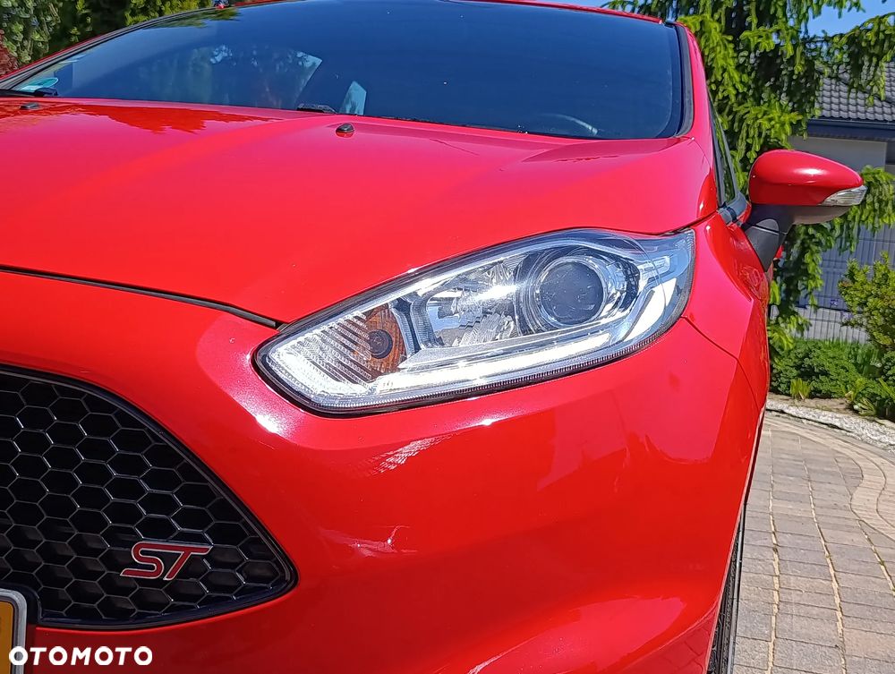 Ford Fiesta ST - 33