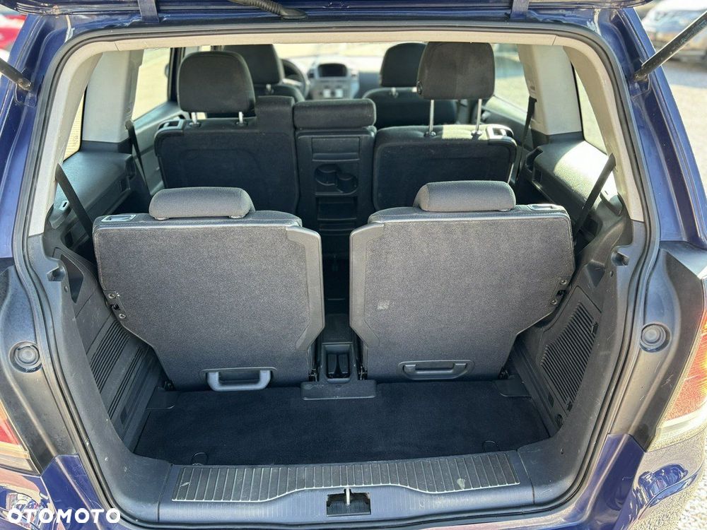 Opel Zafira - 18