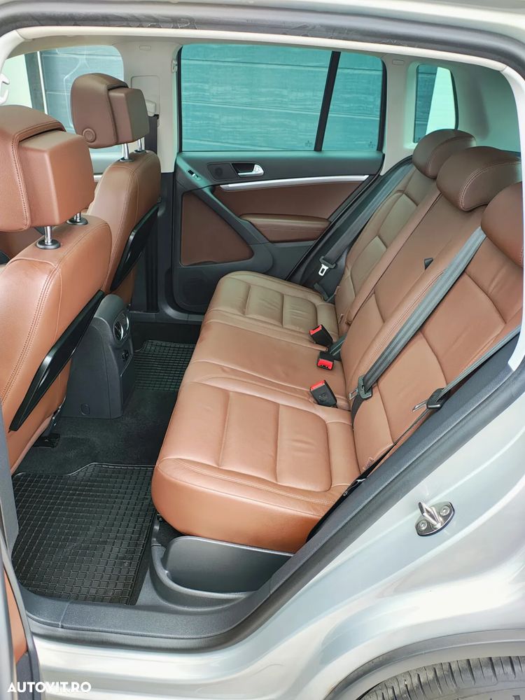 Volkswagen Tiguan 2.0 TDI DPF BlueMotion Technology Exclusive - 27