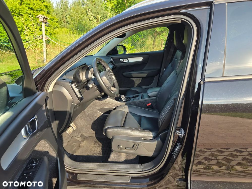 Volvo XC 40 D4 AWD - 9