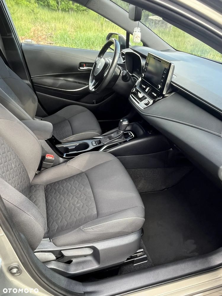 Suzuki Swace 1.8 Hybrid Premium Plus CVT - 11