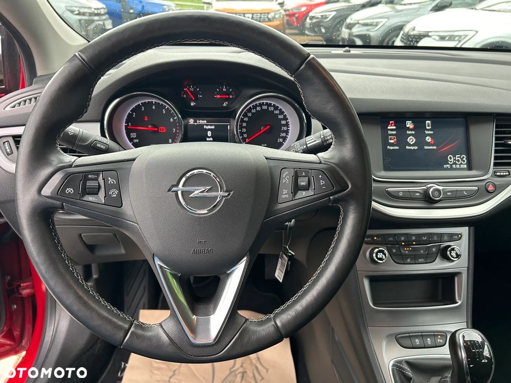 Opel Astra 1.2 T Elegance S&S - 10
