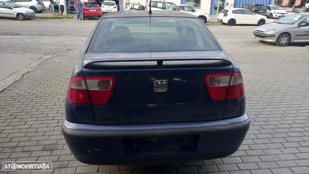 Tablier Seat Cordoba Ibiza 6k2 1.4 de 2000 - 3
