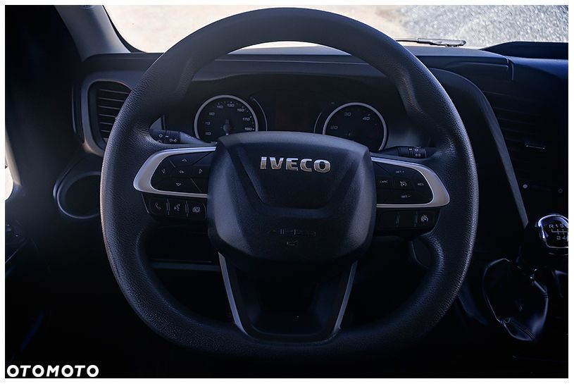 Iveco 35S18 - 25