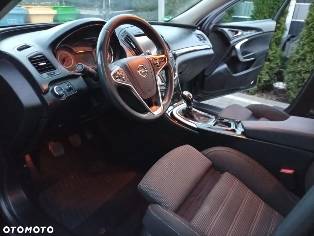 Opel Insignia - 14
