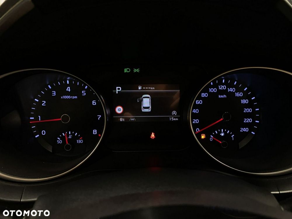 Kia Ceed - 24