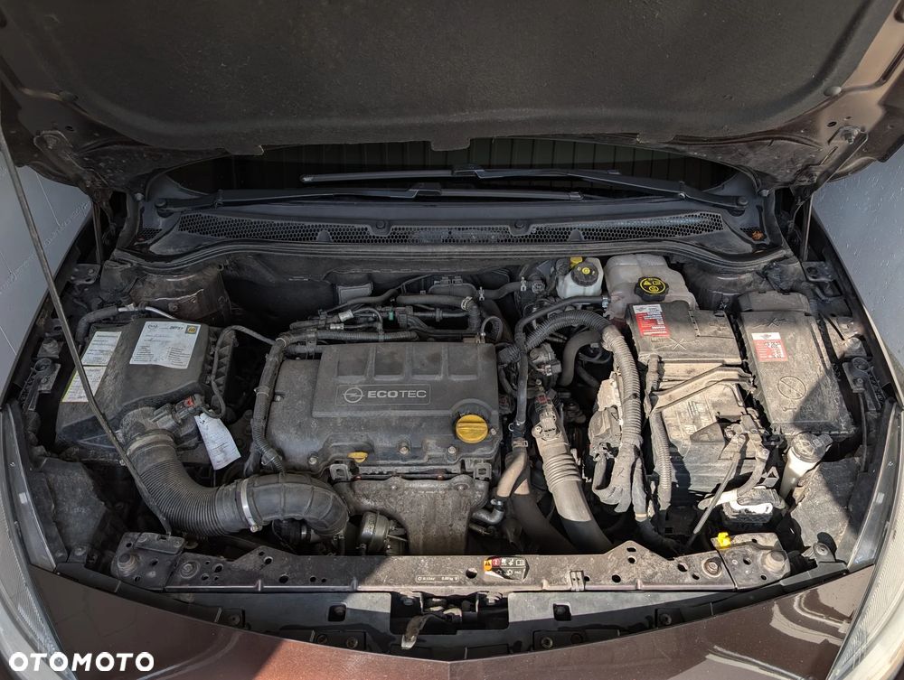 Opel Astra 1.4 Turbo Cosmo - 15