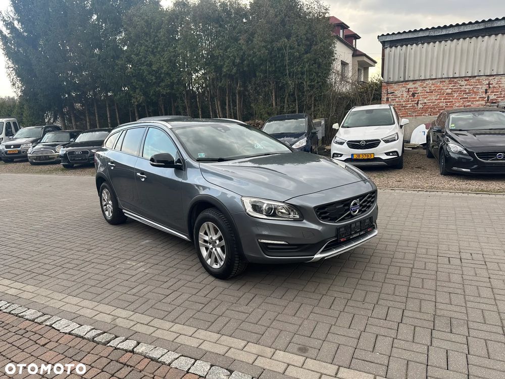 Volvo V60 Cross Country - 3