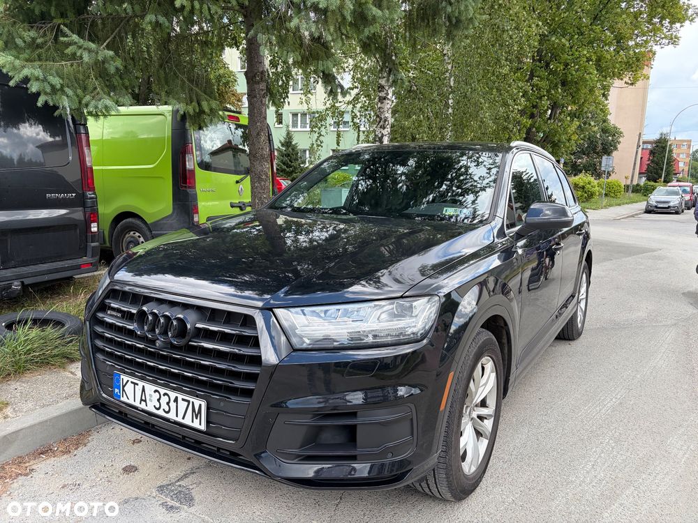 Audi Q7 - 1