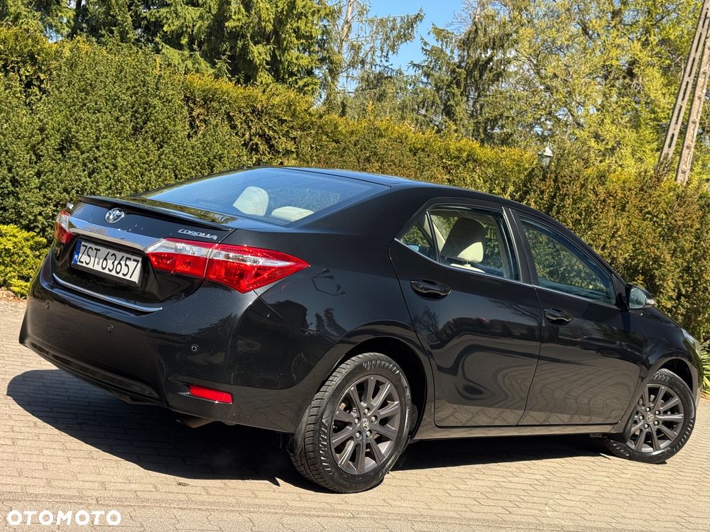 Toyota Corolla 1.6 Active EU6 - 12