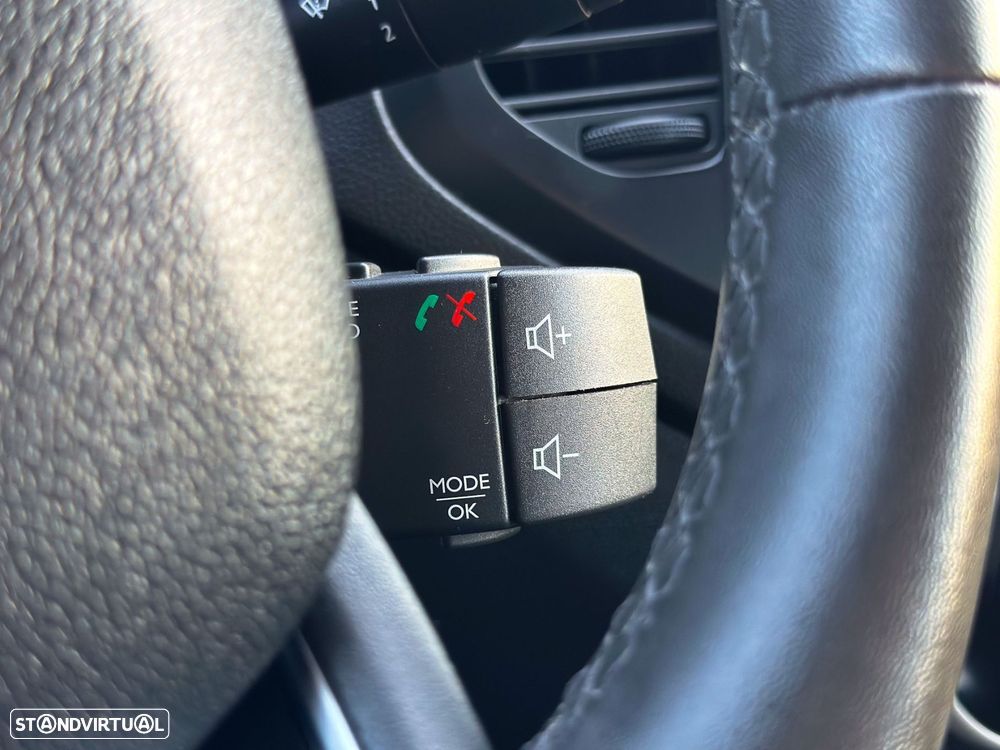 Renault Captur 0.9 TCE - 19