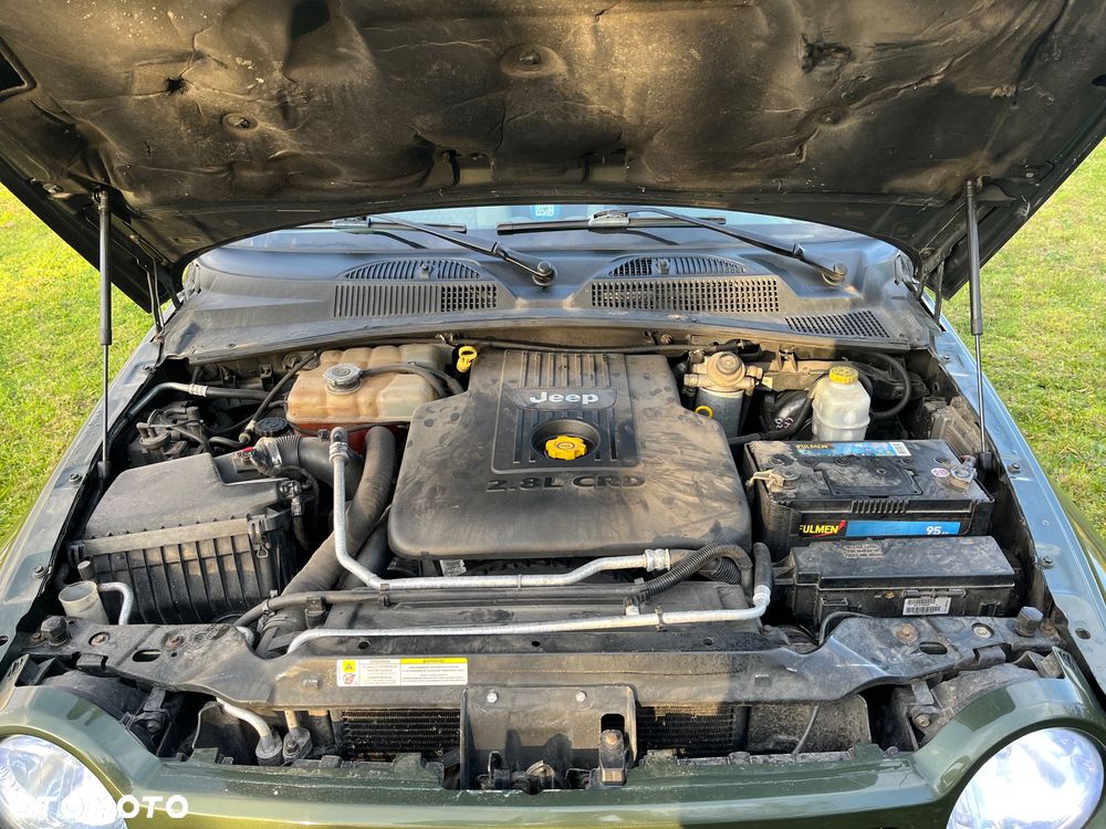 Jeep Cherokee 2.8 CRD Automatik Limited - 32