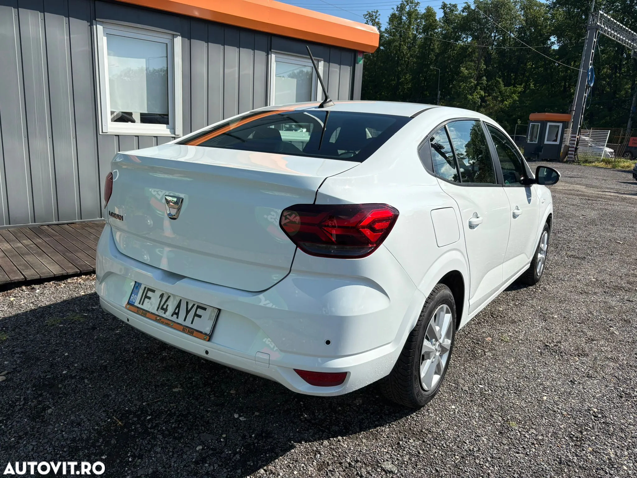 Dacia Logan TCe 90 MT6 Comfort - 3