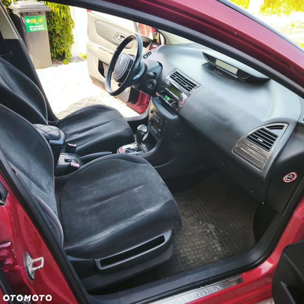 Citroën C4 2.0 HDi Exclusive - 16