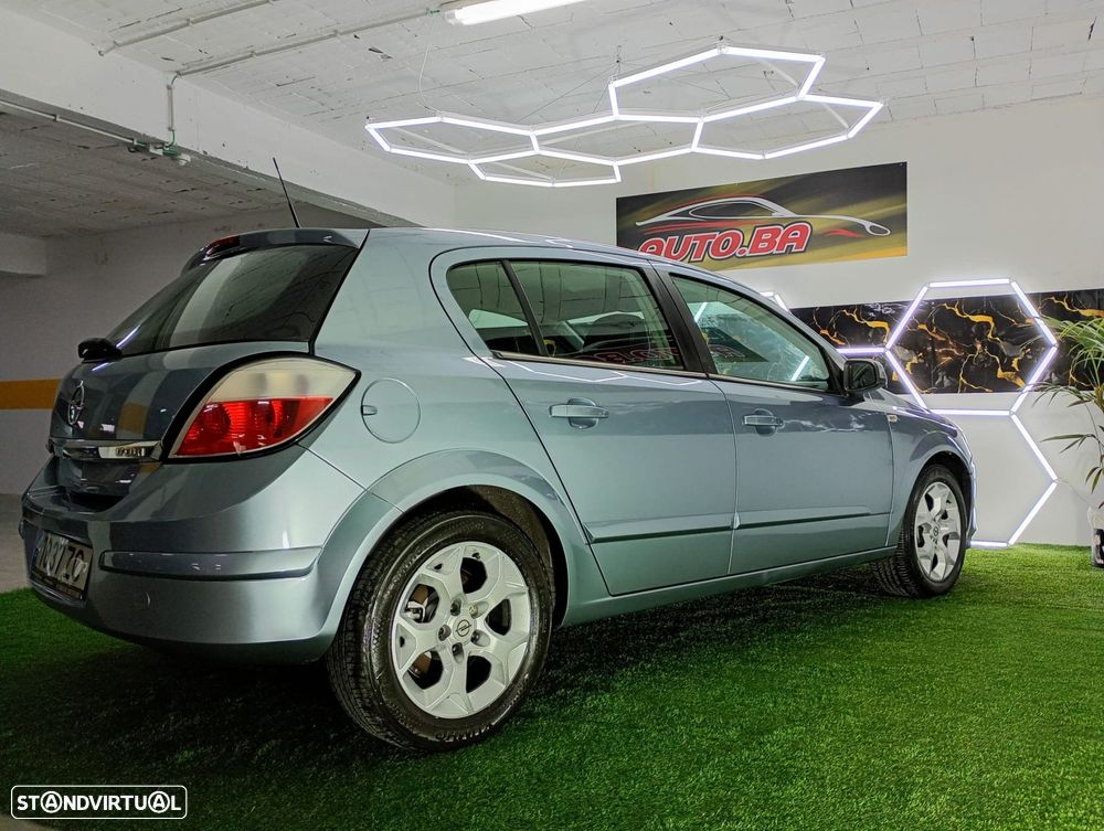 Opel Astra 1.7 CDTI Cosmo M5 - 31