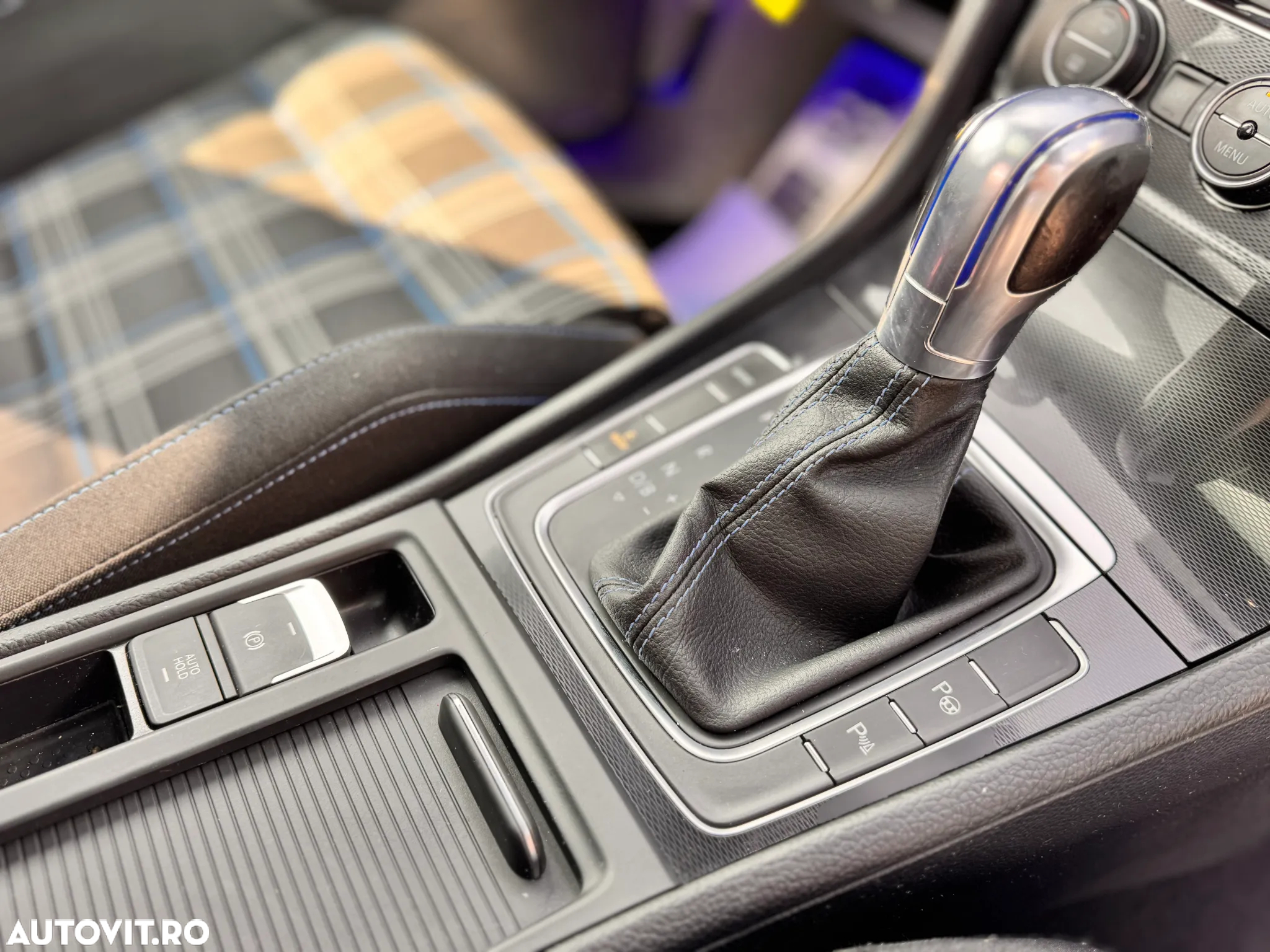 Volkswagen Golf GTE - 25