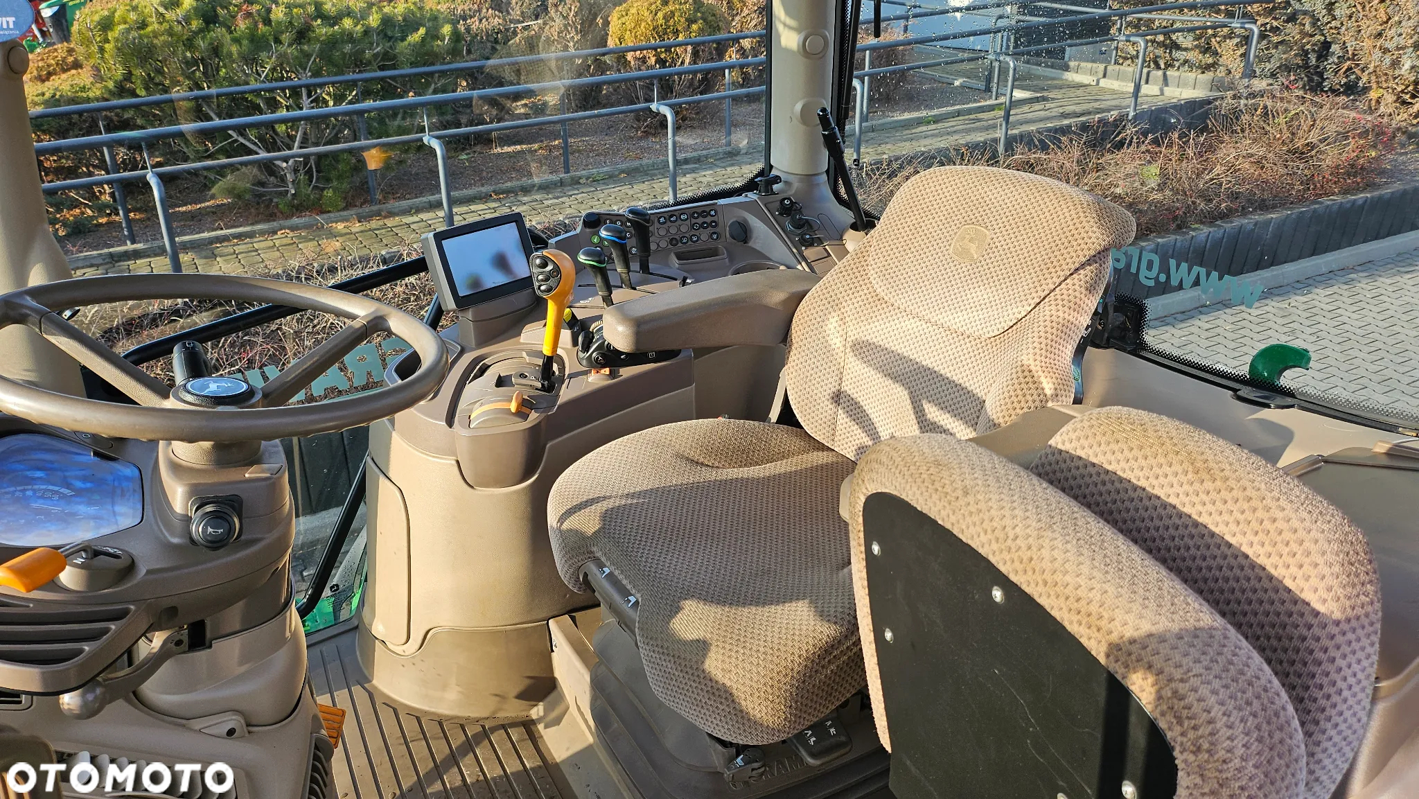 John Deere JD 6150R, 6-cyl, TLS, HCS, AutoTrac Ready, autentyczny przebieg - 14