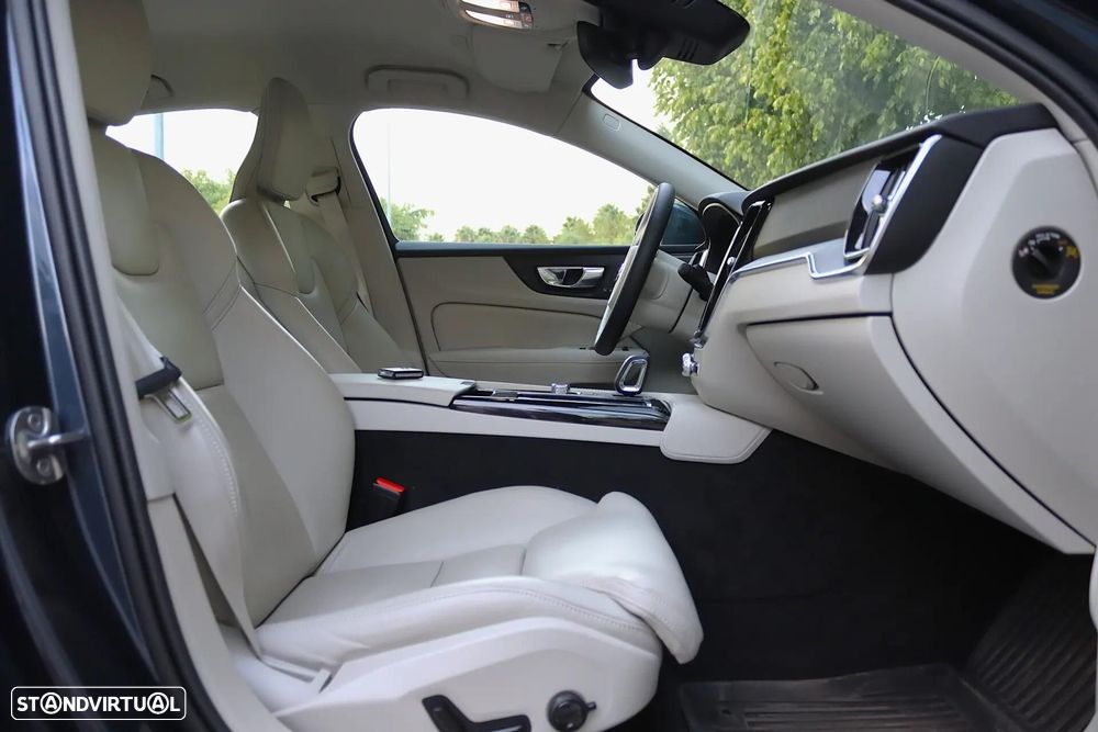 Volvo S60 2.0 T8 PHEV Plus Bright AWD - 34