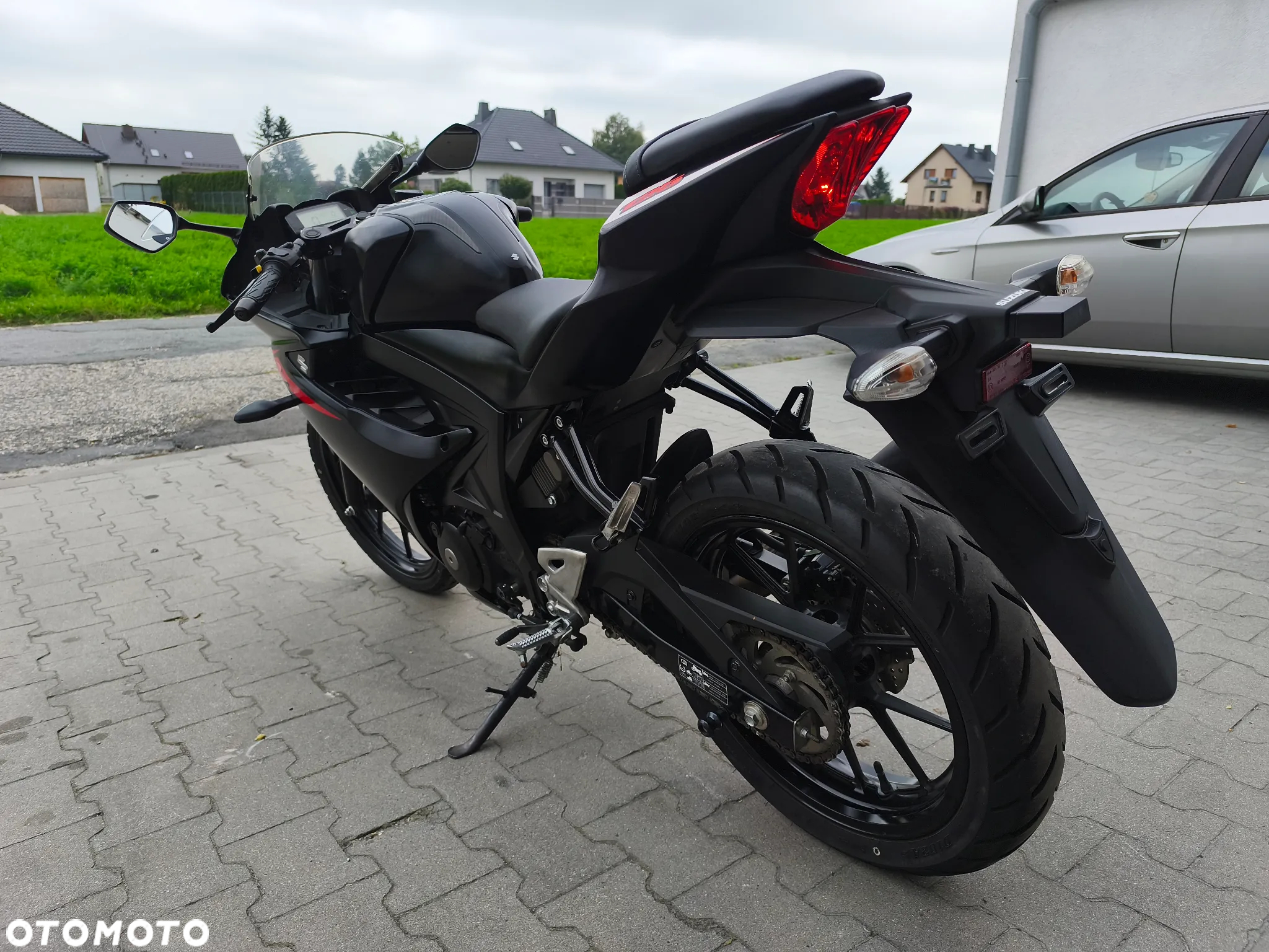 Suzuki GSX-R - 6