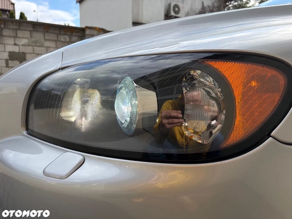 Volvo C70 2.4i Momentum - 12