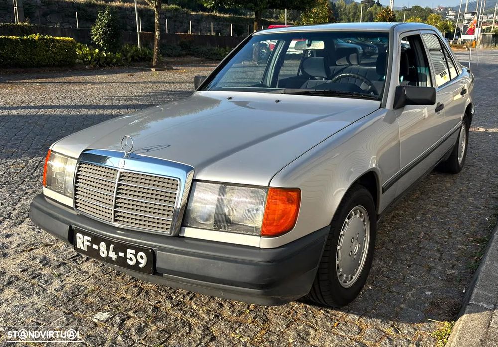 Mercedes-Benz W124 (1984-1997) 200 - 2