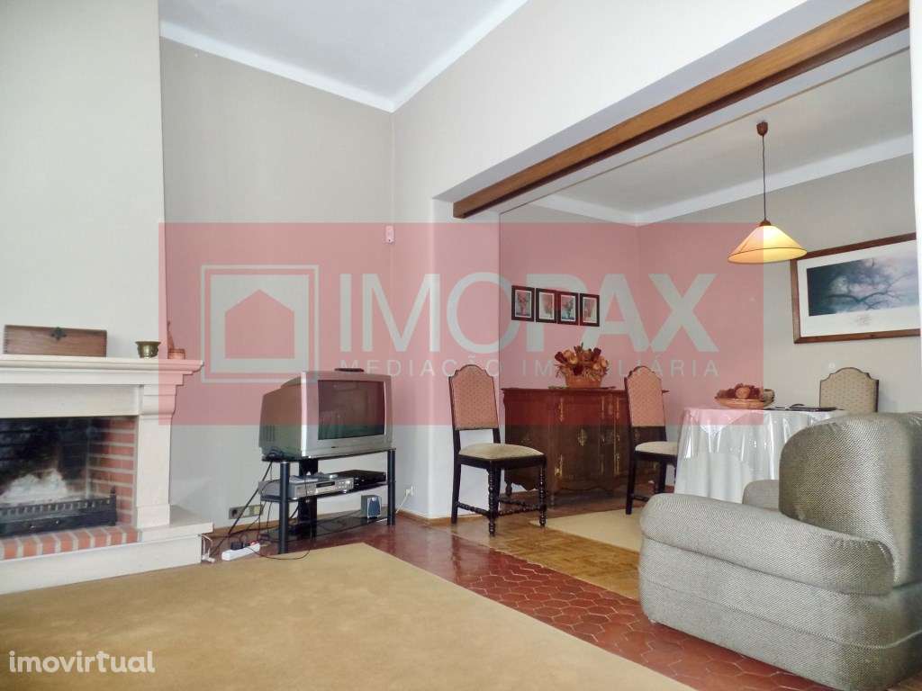 BEJA / Prédio Zona Histórica / Quintal / Garagem - Grande imagem: 2/15