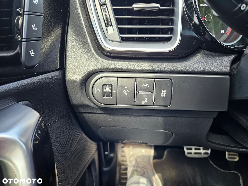 Kia Ceed 1.4 T-GDI DCT OPF Platinum Edition - 20