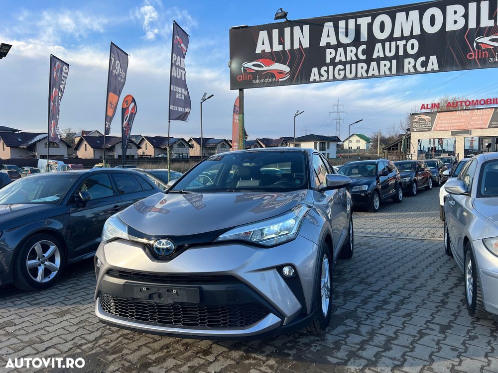 Toyota C-HR Hybrid Style Selection - 2