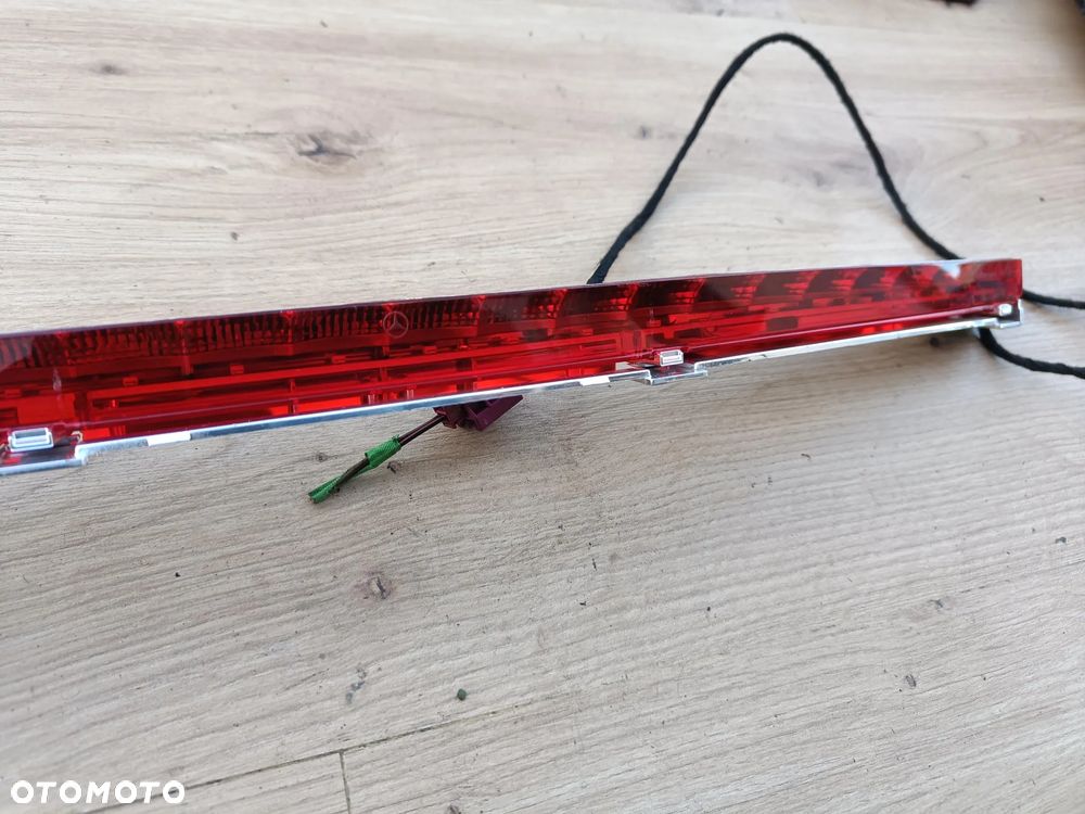 MERCEDES W204 C-KLASA SEDAN ŚWIATŁO STOP STOPU LED IGŁA - 4