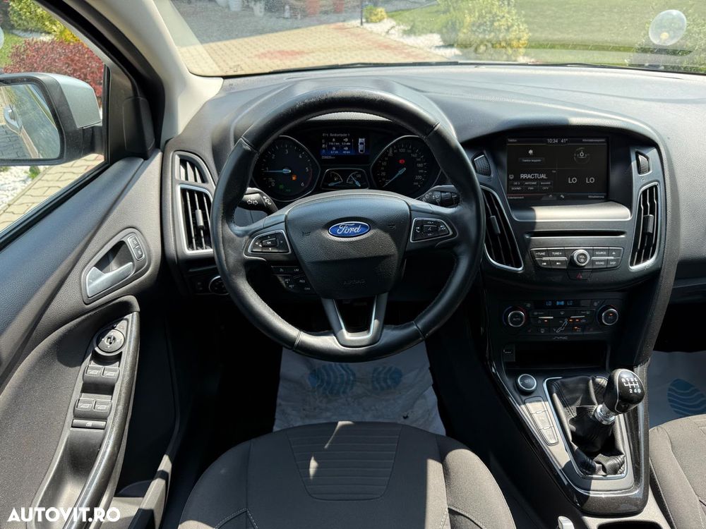 Ford Focus 1.6 TDCI DPF Start-Stopp-System Titanium - 14