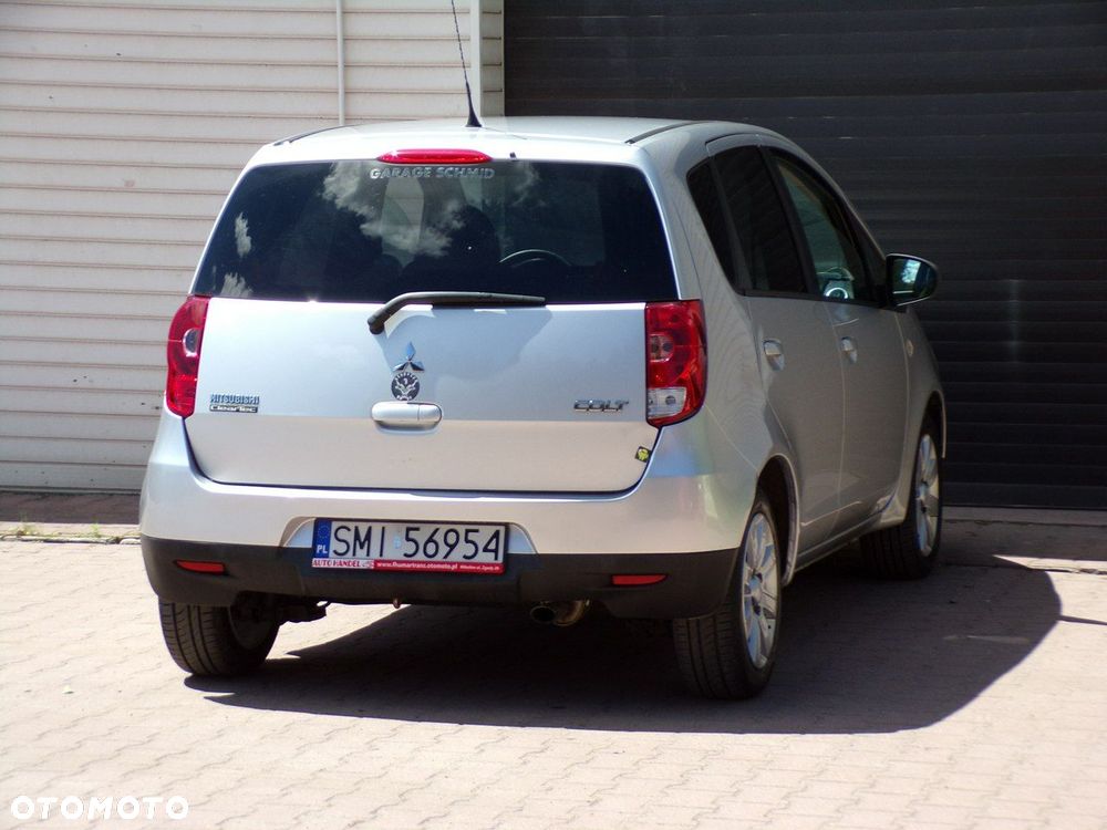 Mitsubishi Colt - 13