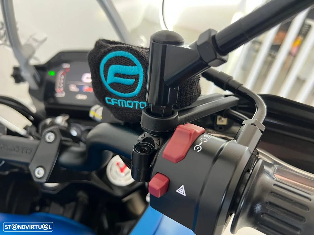 CF Moto 650MT - 12