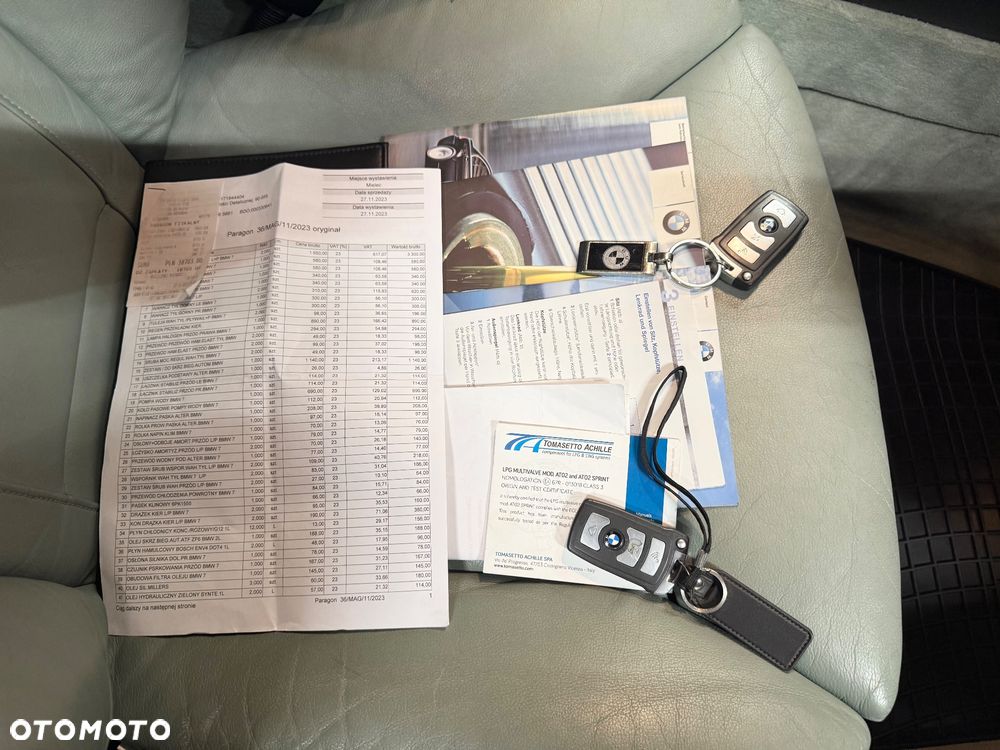 BMW Seria 7 745i - 33