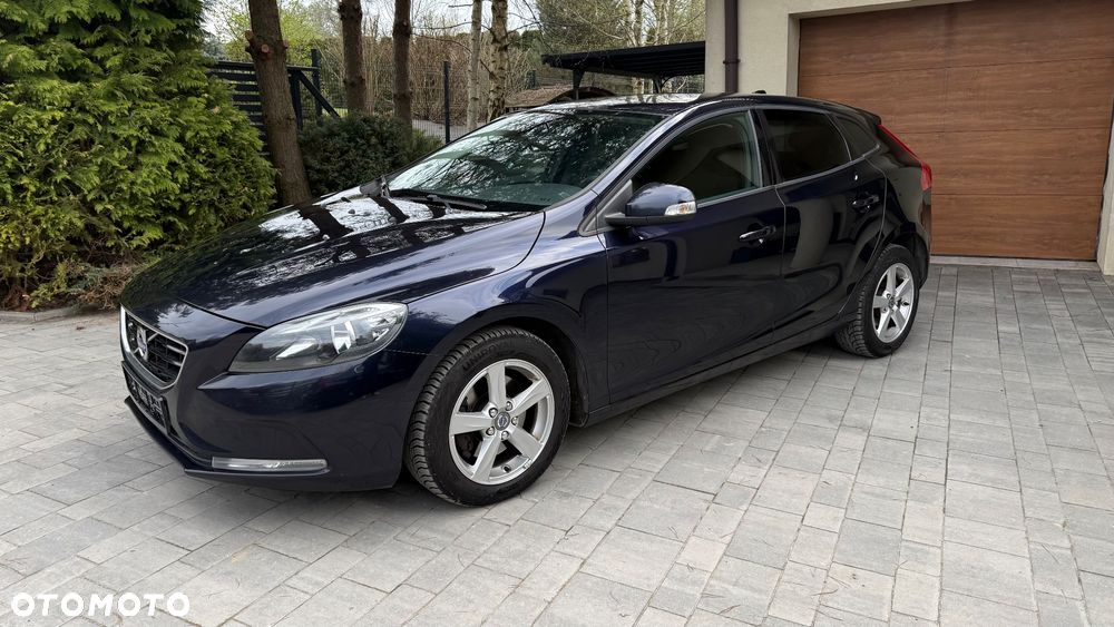 Volvo V40 D2 Summum - 1