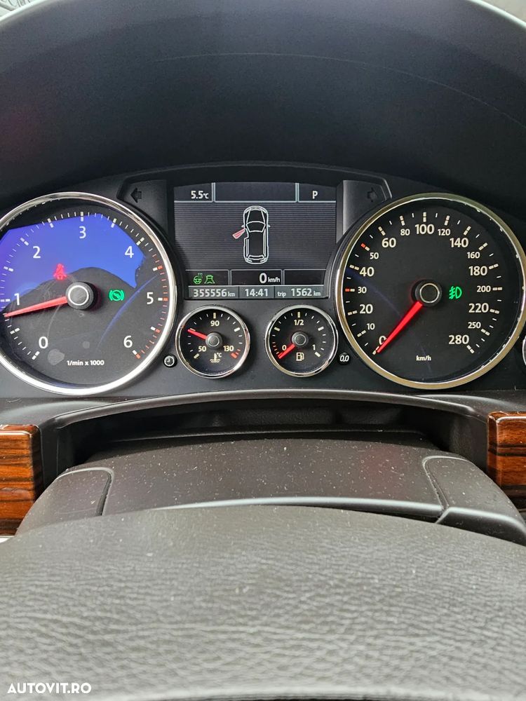 Volkswagen Touareg 3.0 V6 TDI DPF Tipt. Individual - 12