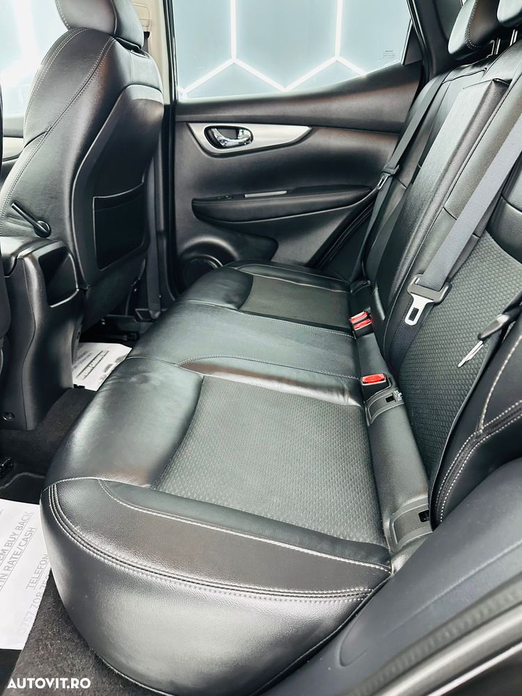 Nissan Qashqai 1.2 DIG-T N-Connecta - 14