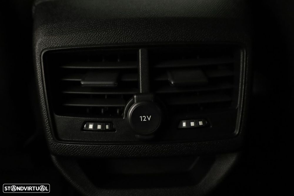 Peugeot 3008 1.6 Hybrid Allure Pack e-EAT8 - 23