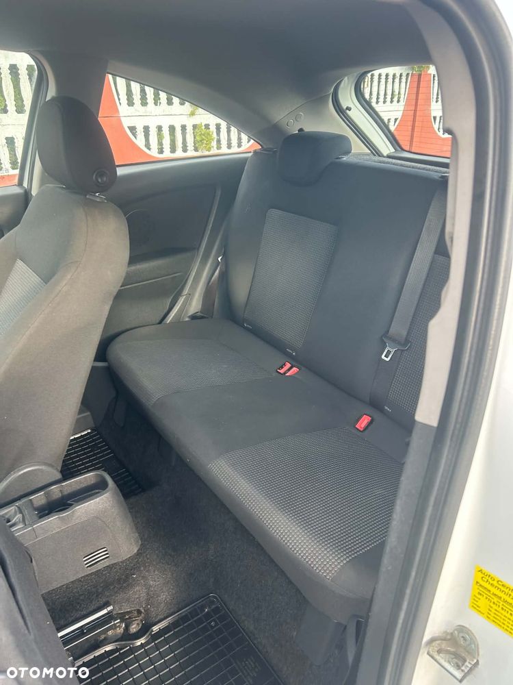Opel Corsa 1.2 16V Enjoy - 29