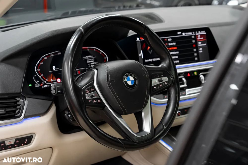 BMW X5 xDrive30d xLine - 25