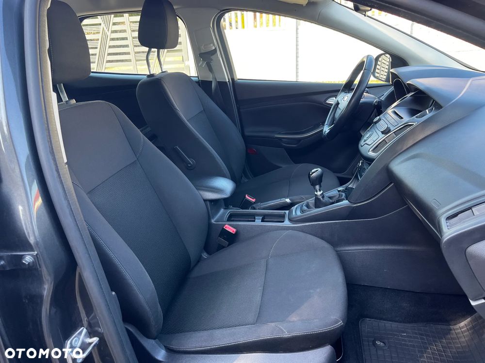 Ford Focus - 6