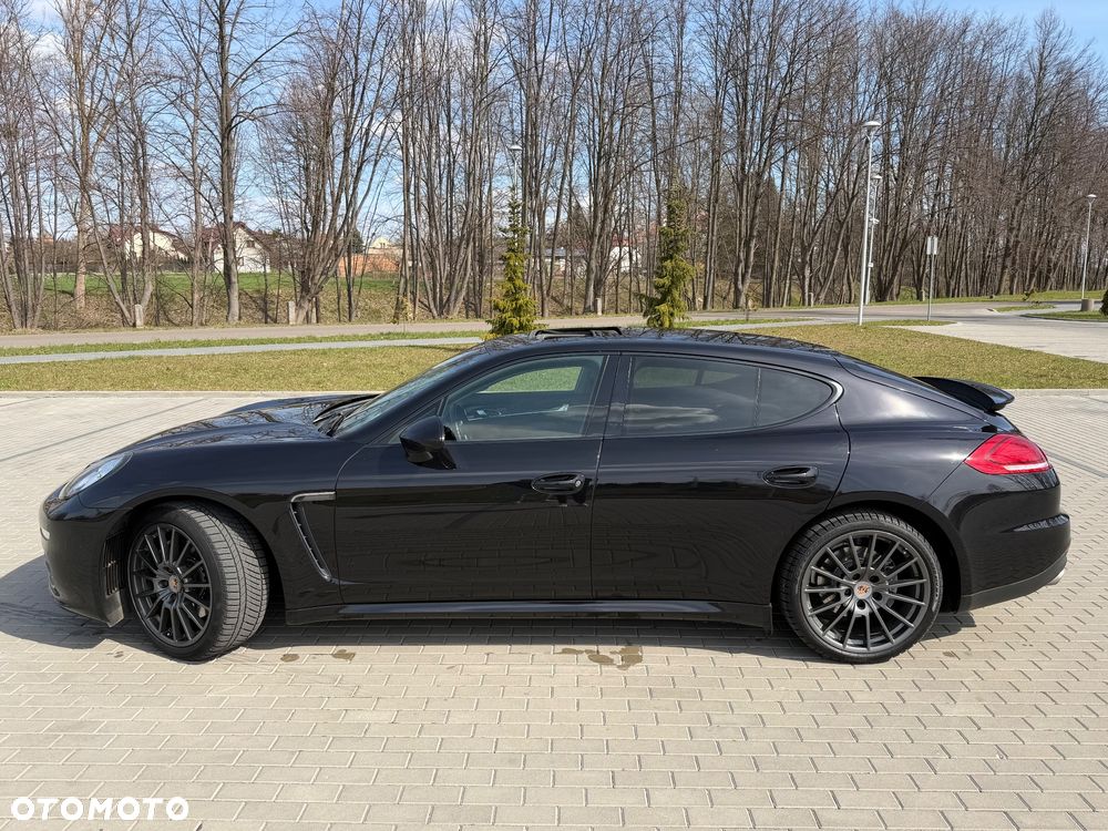 Porsche Panamera Platinum Edition - 3