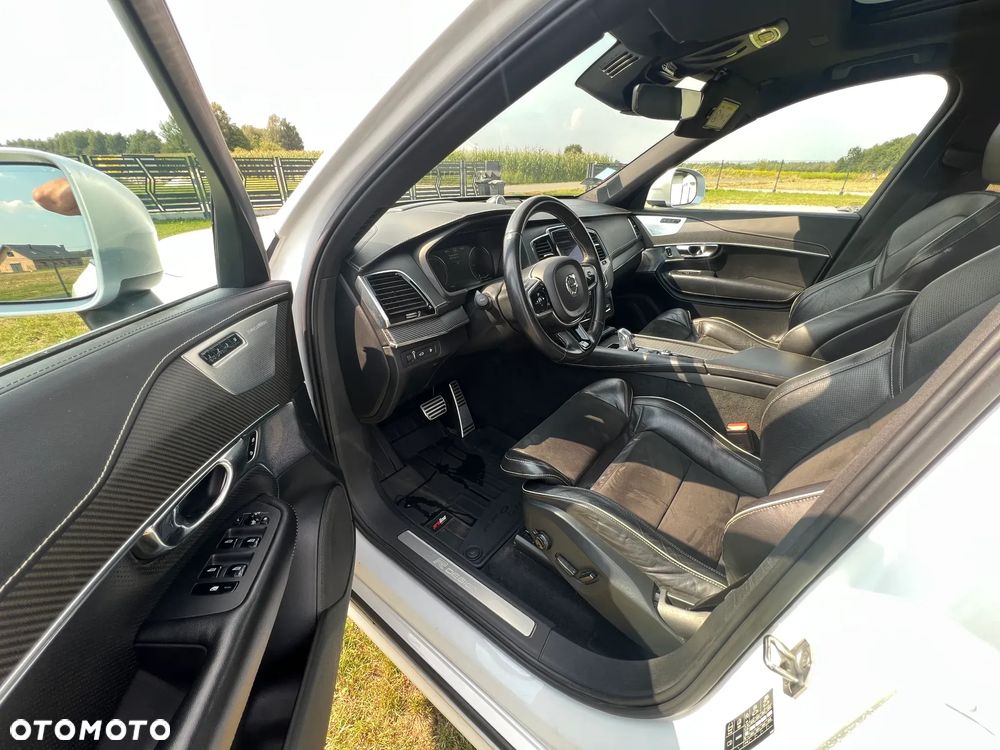 Volvo XC 90 T8 AWD Plug-In Hybrid R-Design 7os - 14