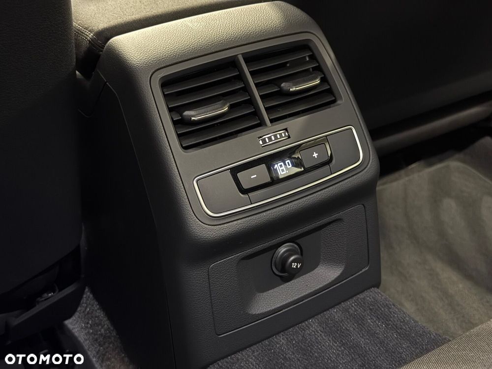 Audi A4 Avant 40 TFSI mHEV Advanced S tronic - 28
