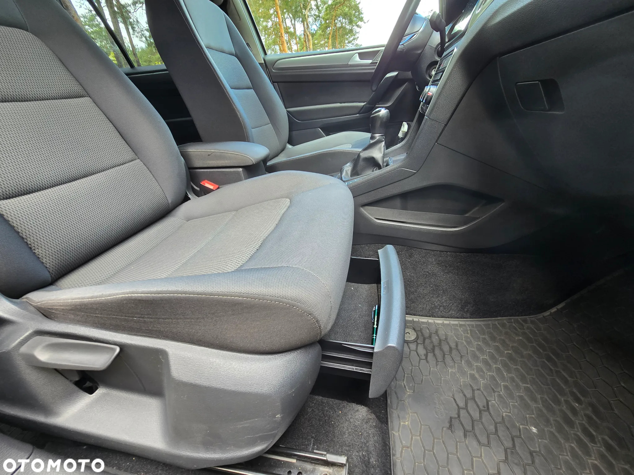 Volkswagen Golf Sportsvan - 15
